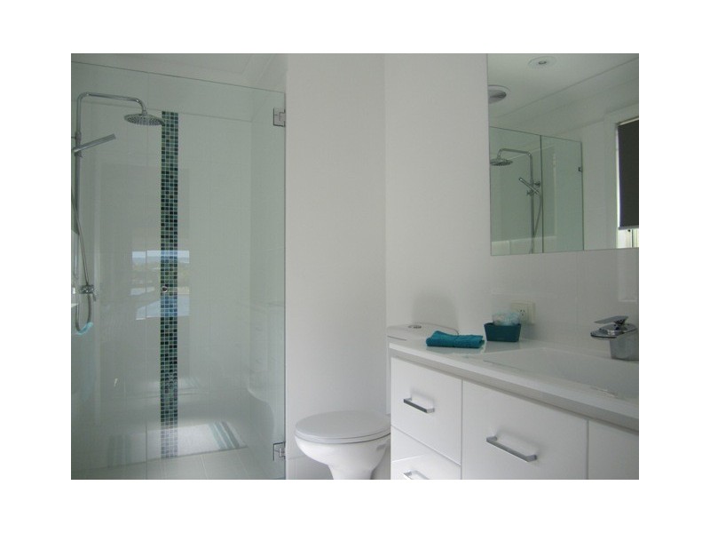 13 Manor Close, Robina QLD 4226