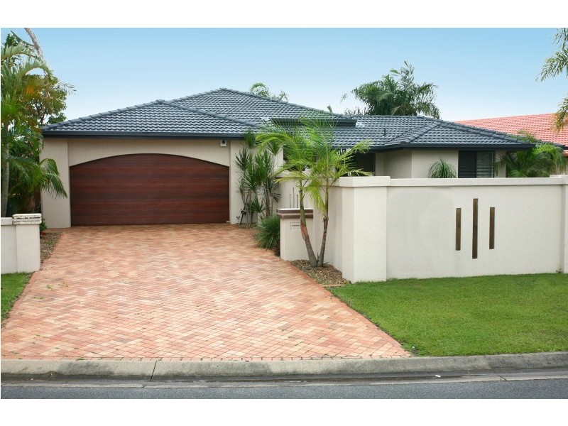 27 Santabelle Crescent, Clear Island Waters QLD 4226