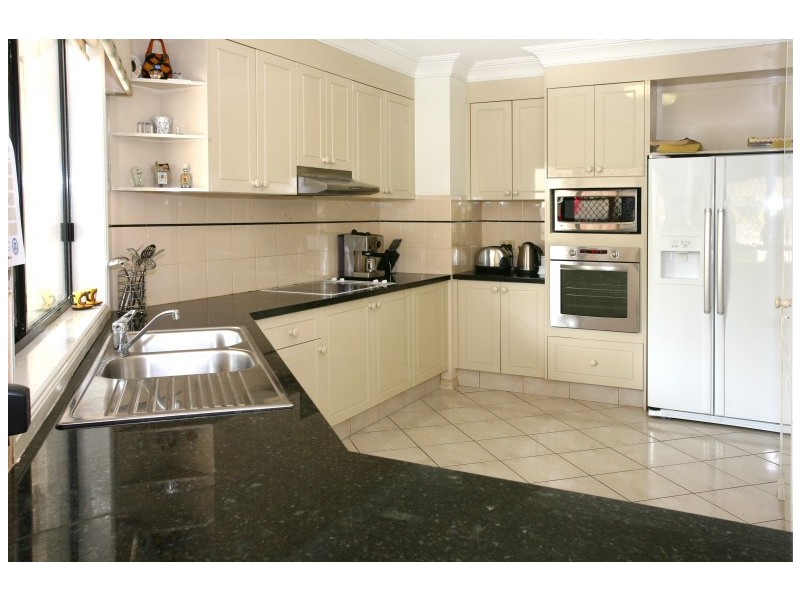 27 Santabelle Crescent, Clear Island Waters QLD 4226