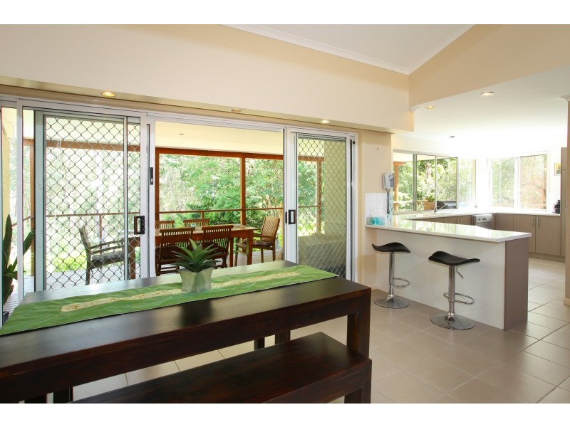 16 Federal Place, Robina QLD 4226