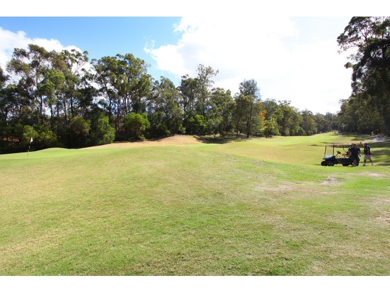 16 Federal Place, Robina QLD 4226