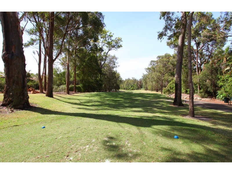 16 Federal Place, Robina QLD 4226