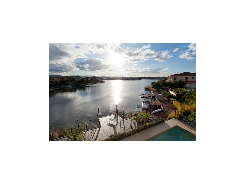 9 Clear Water Bay Avenue, Clear Island Waters QLD 4226