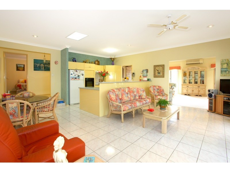 2 Moorabbin Place, Robina QLD 4226