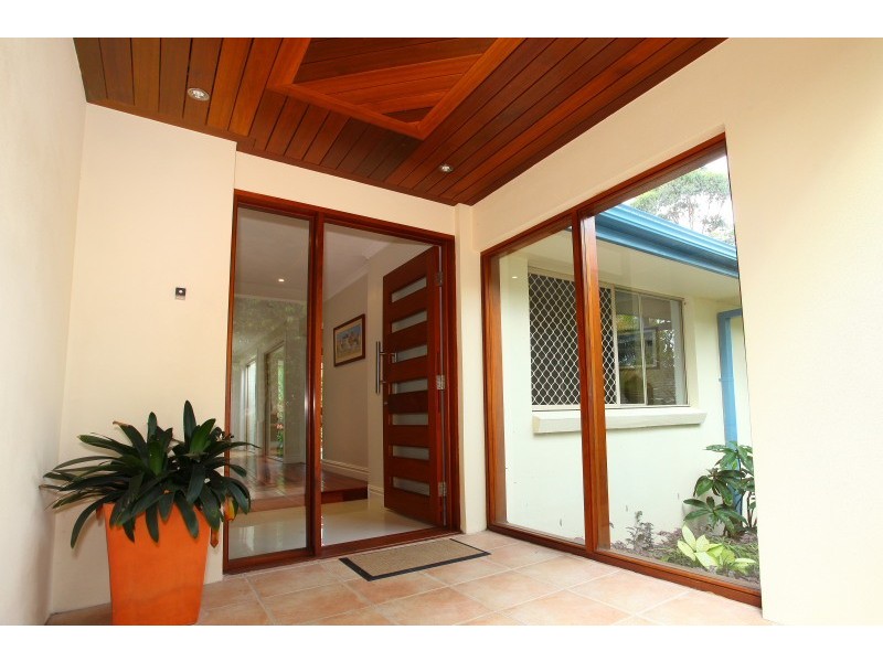 12 Chatswood Court, Robina QLD 4226