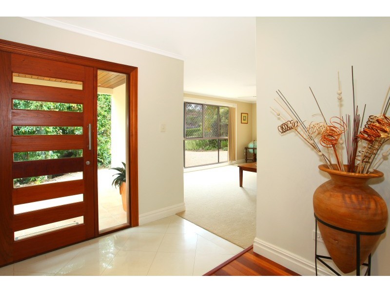 12 Chatswood Court, Robina QLD 4226