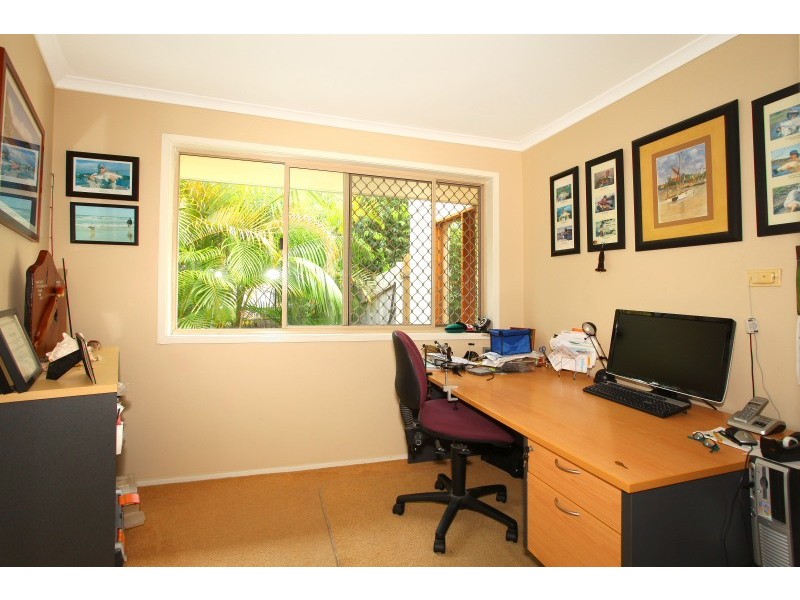 12 Chatswood Court, Robina QLD 4226