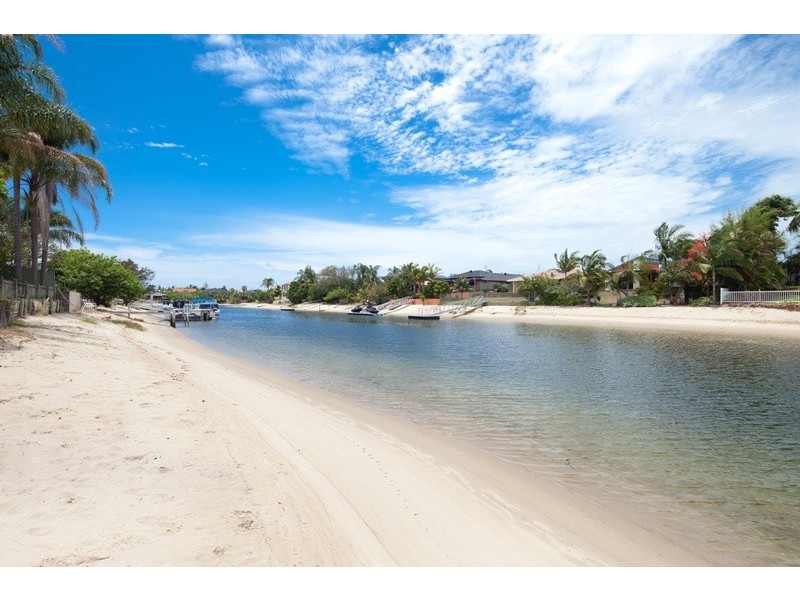 26 Verdichio Avenue, Mermaid Waters QLD 4218