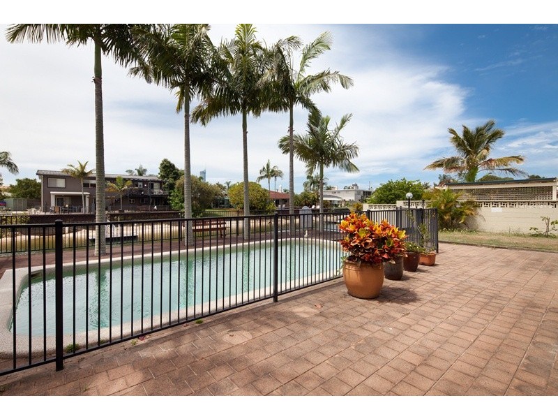 13 Poinciana Boulevard, Broadbeach Waters QLD 4218