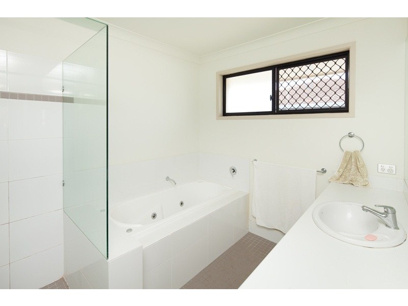 13 Poinciana Boulevard, Broadbeach Waters QLD 4218