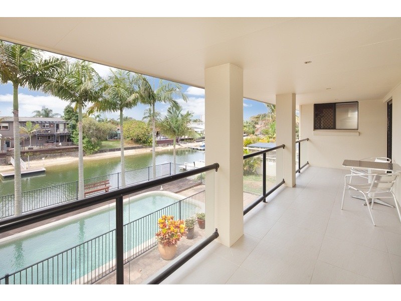 13 Poinciana Boulevard, Broadbeach Waters QLD 4218