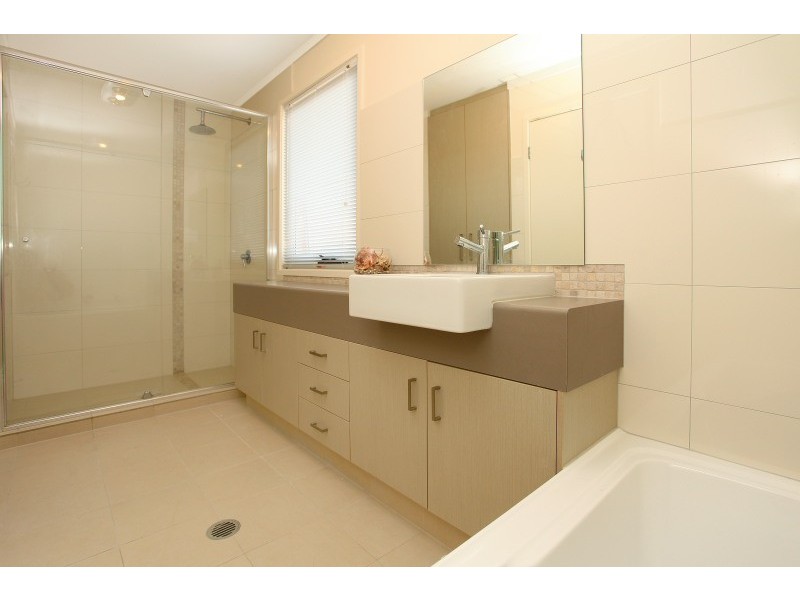 3/15 Andromeda Parade, Robina QLD 4226