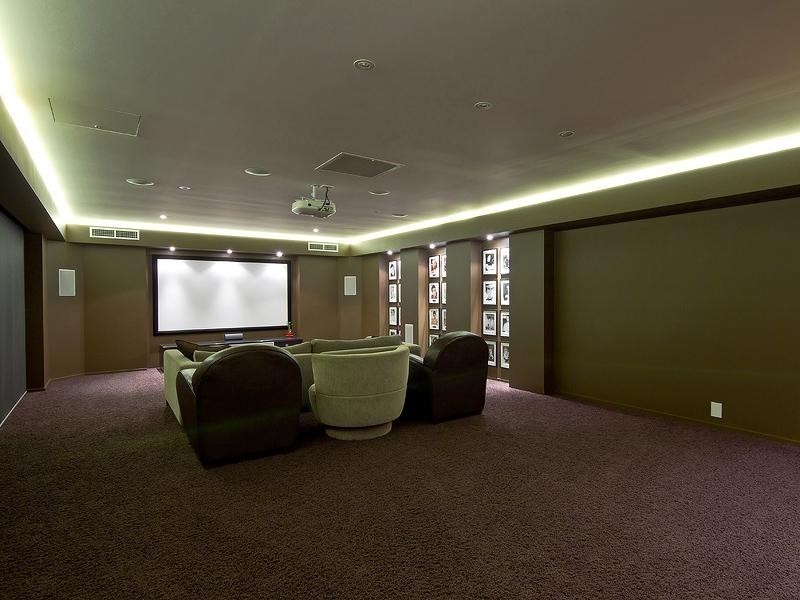 Clear Island Waters QLD 4226