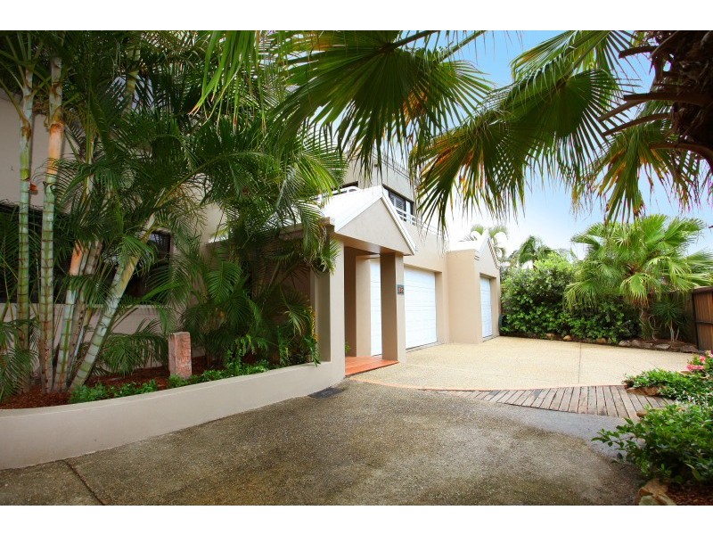 132 Camberwell Circuit, Robina QLD 4226