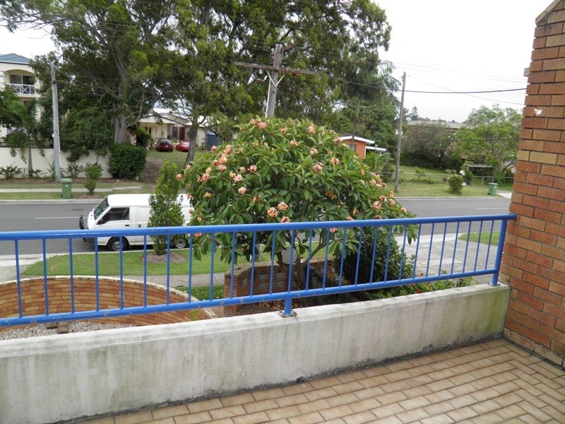 2/37 Back Street, Biggera Waters QLD 4216