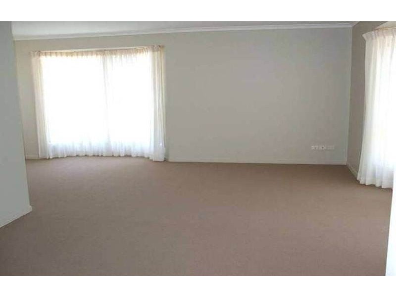 21 Emerton Crescent, Robina QLD 4226