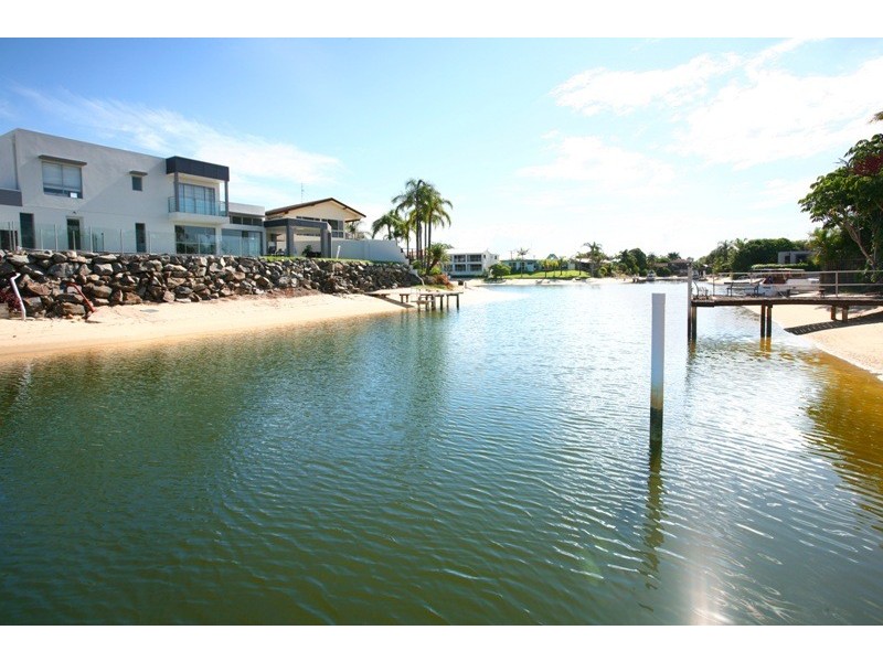 12 Bahia Court, Broadbeach Waters QLD 4218