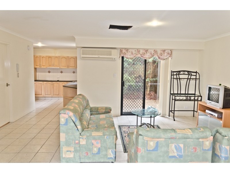 9/39 Pine Valley Drive, Varsity Lakes QLD 4227