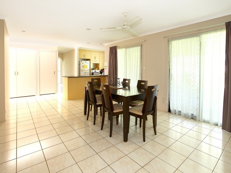 5 Normanby Street, Mermaid Waters QLD 4218