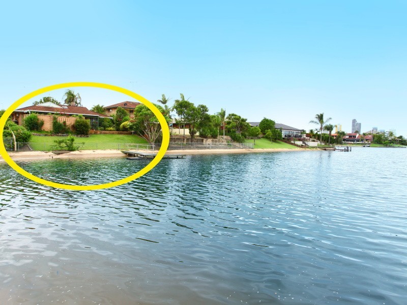 3 Moola Court, Broadbeach Waters QLD 4218