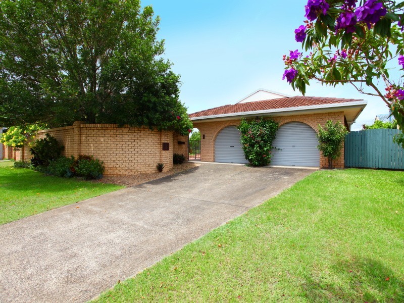 3 Moola Court, Broadbeach Waters QLD 4218