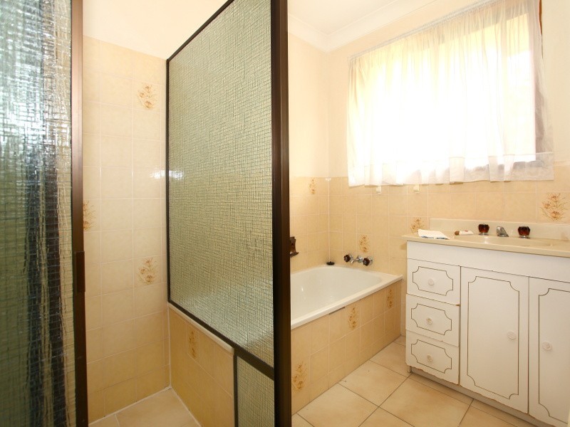3 Moola Court, Broadbeach Waters QLD 4218
