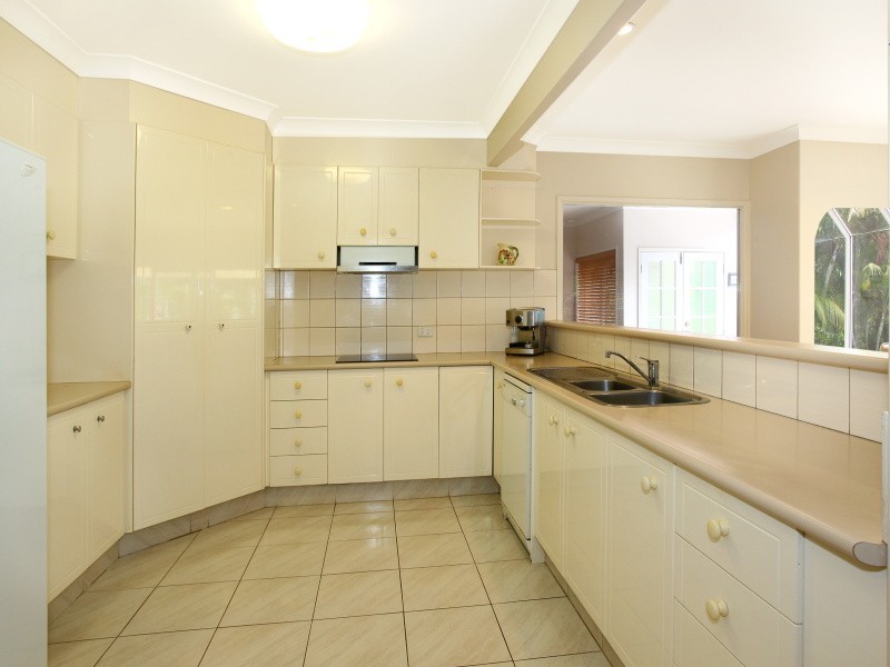 20 Banff Court, Robina QLD 4226