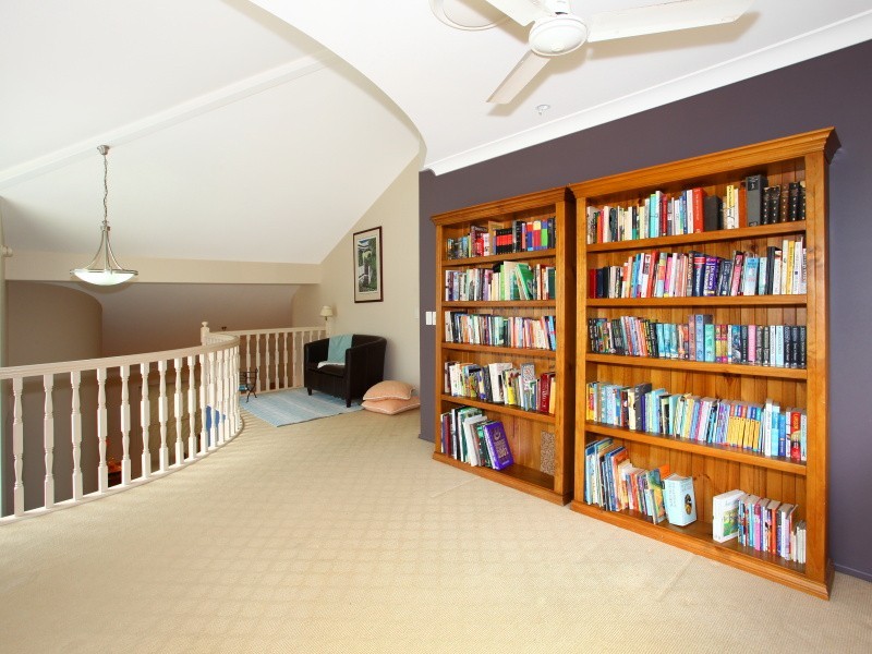 20 Banff Court, Robina QLD 4226