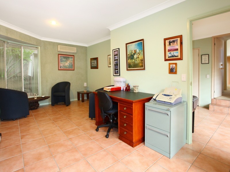 20 Banff Court, Robina QLD 4226