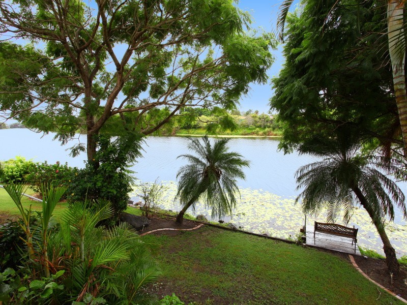 42 Emerton Court, Robina QLD 4226