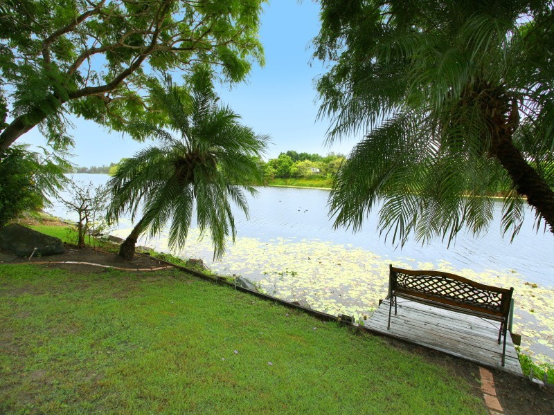 42 Emerton Court, Robina QLD 4226