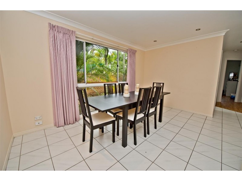 38 Santa Cruz Boulevard, Clear Island Waters QLD 4226