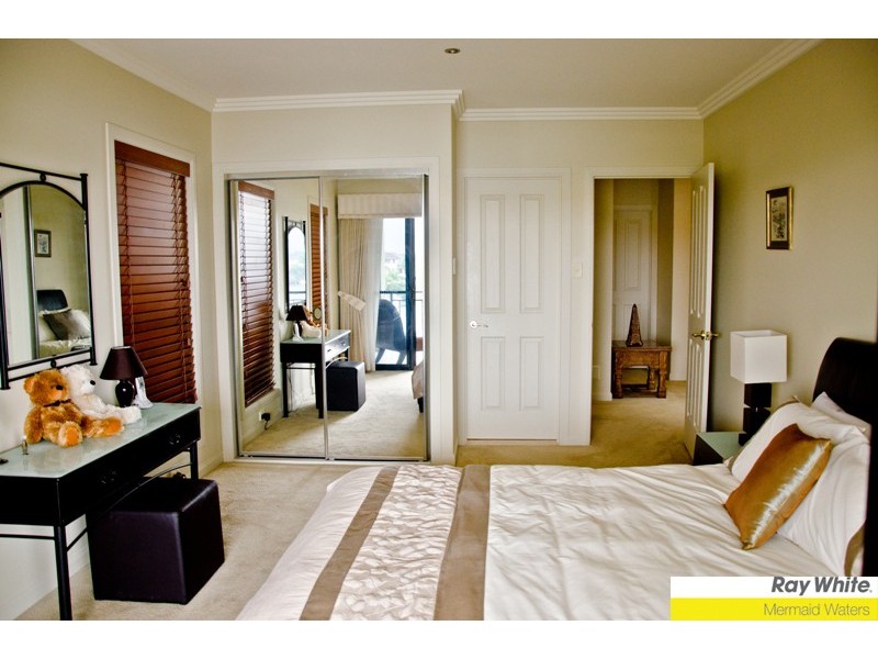 44 Bollard Circuit, Clear Island Waters QLD 4226