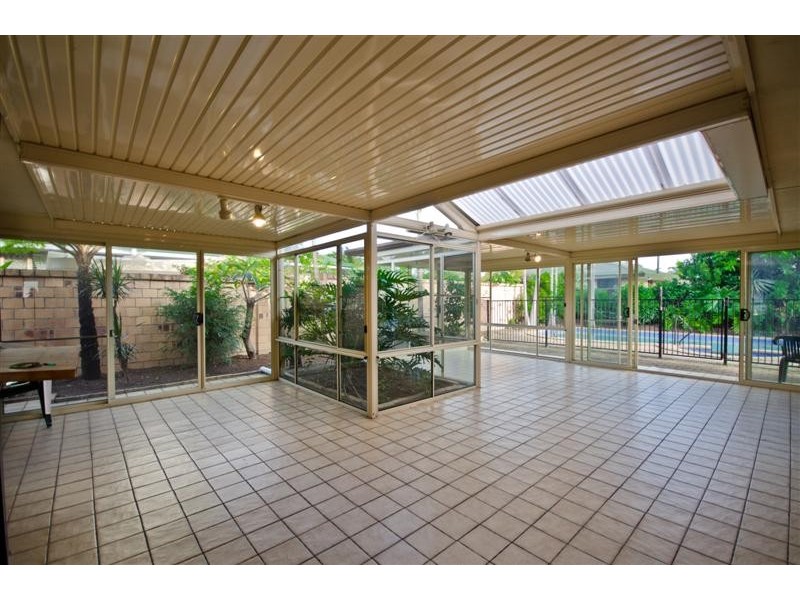 80 Rumrunner Street, Mermaid Waters QLD 4218