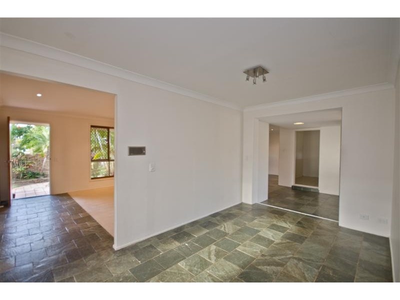 80 Rumrunner Street, Mermaid Waters QLD 4218