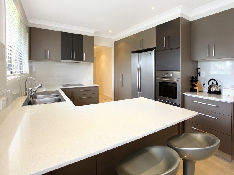 3 Southerly Street, Mermaid Waters QLD 4218