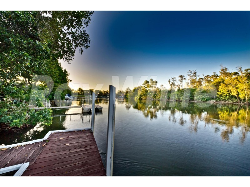 30 Karina Crescent, Broadbeach Waters QLD 4218
