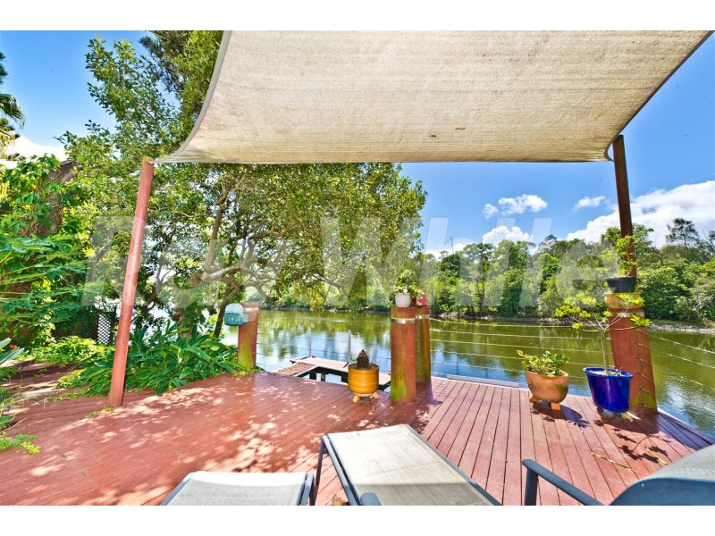 30 Karina Crescent, Broadbeach Waters QLD 4218