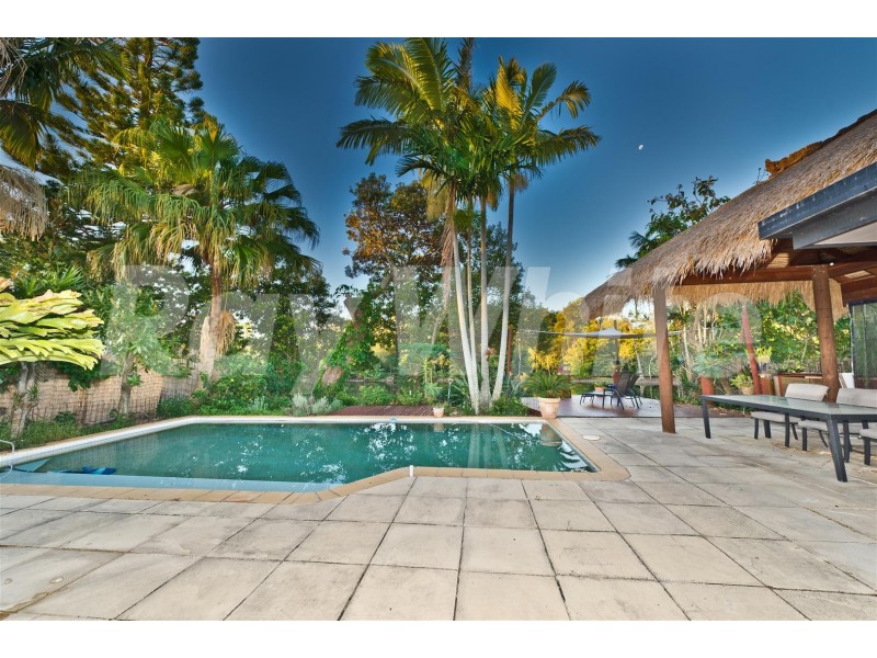 30 Karina Crescent, Broadbeach Waters QLD 4218