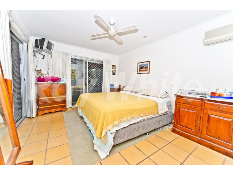 30 Karina Crescent, Broadbeach Waters QLD 4218