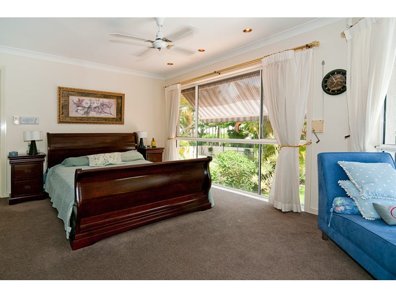 103 Santa Cruz Blvd, Clear Island Waters QLD 4226