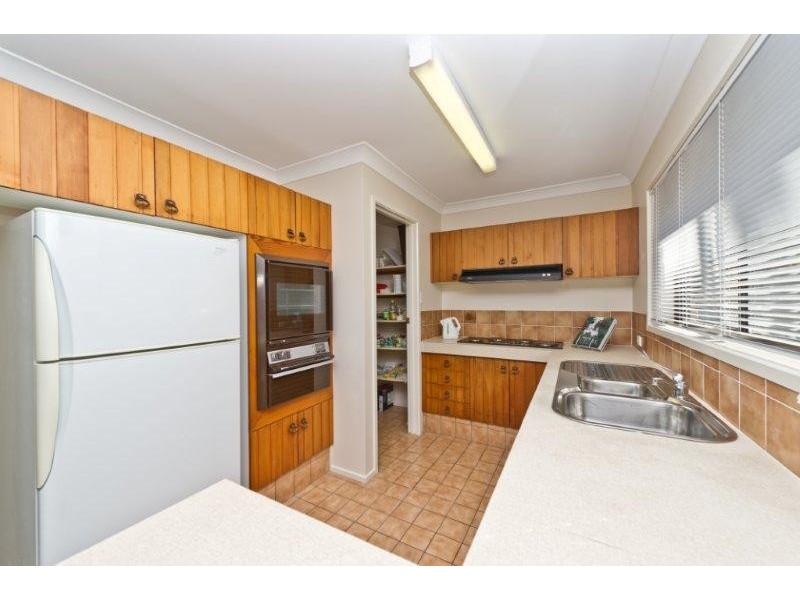 4 Kirribilli Ct, Robina QLD 4226