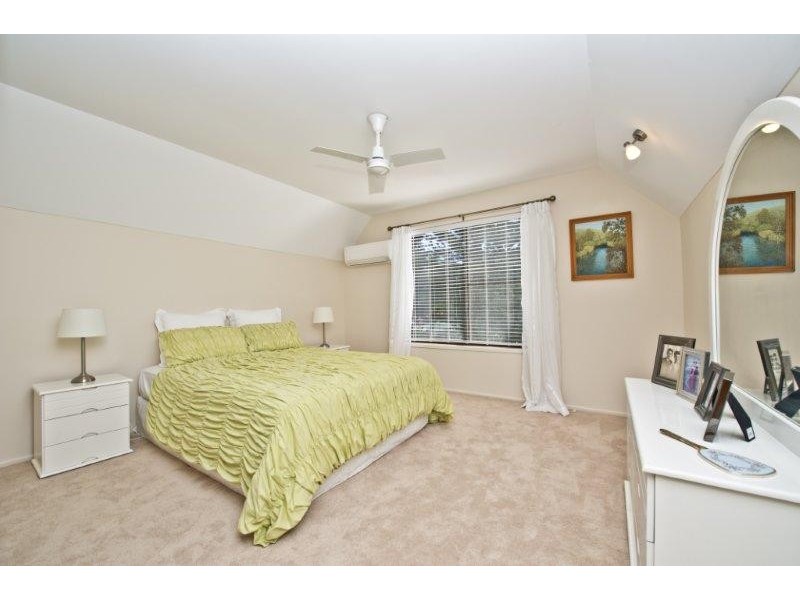 4 Kirribilli Ct, Robina QLD 4226