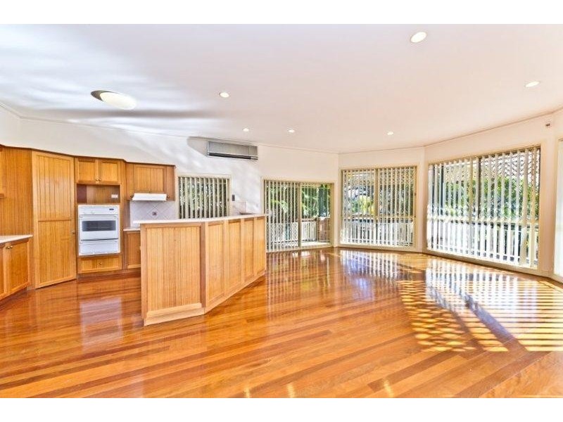10 Rosebud St, Robina QLD 4226