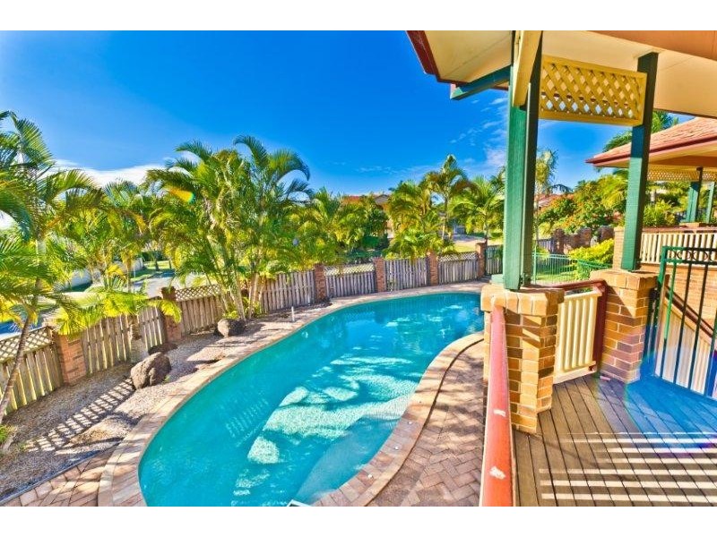 10 Rosebud St, Robina QLD 4226