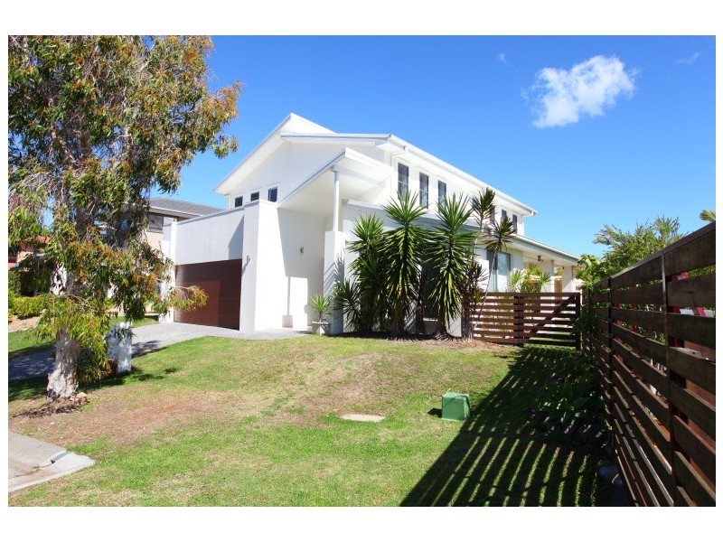 9 Oxford Court, Robina QLD 4226