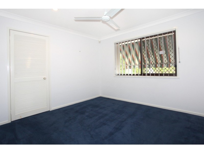 224 Sunshine Blvd, Mermaid Waters QLD 4218