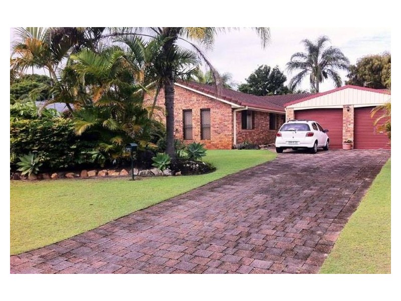 5 Wagin Ct, Mermaid Waters QLD 4218