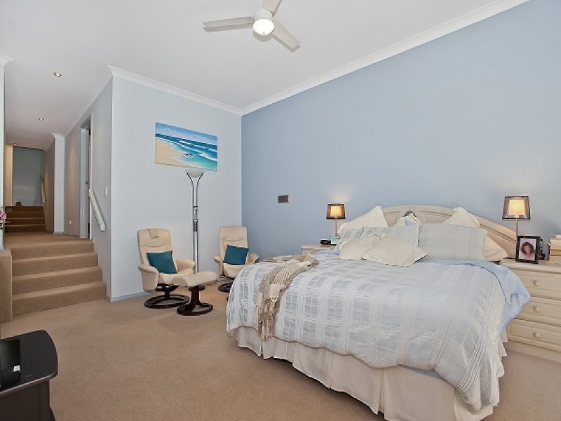 28 Banff Ct, Robina QLD 4226