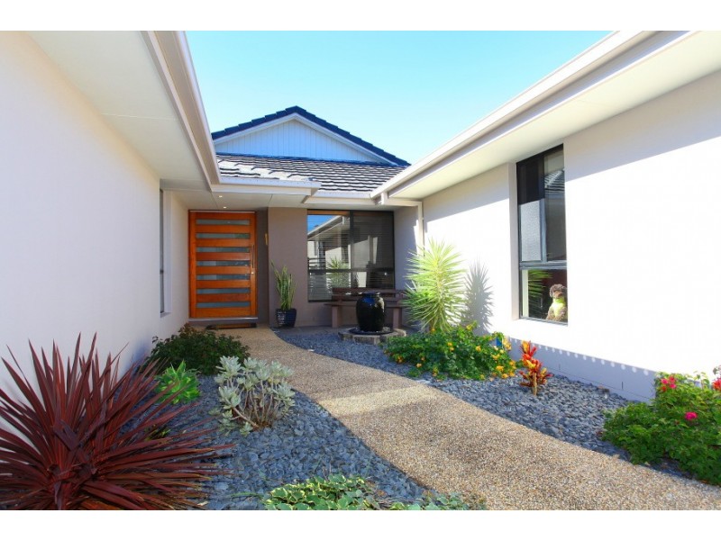 3 Sagitta Place, Robina QLD 4226